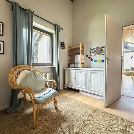 Apartament Lovely Three Bedroom Unit *