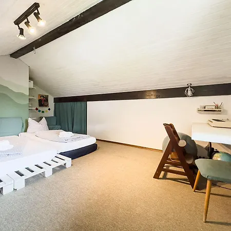 Lovely Three Bedroom Unit Oberstaufen